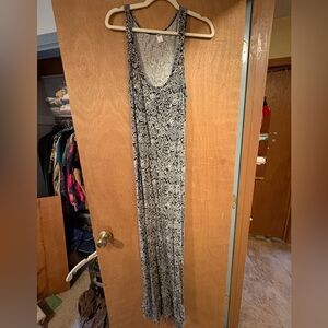 Old Navy maxi dress, black and white floral, size medium